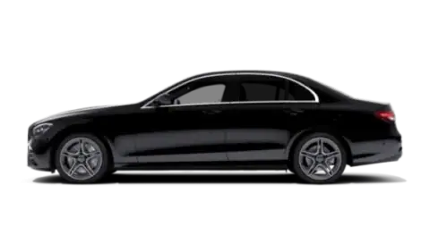 Berline Mercedes noire Rubycab, 3 passagers et 3 bagages, vue de profil